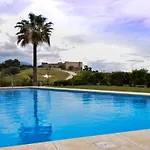 דירה With Mountain Views Close To And Castle
