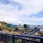 With Mountain Views Close To And Castle פואנגירולה