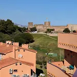 Appartement With Mountain Views Close To And Castle Fuengirola