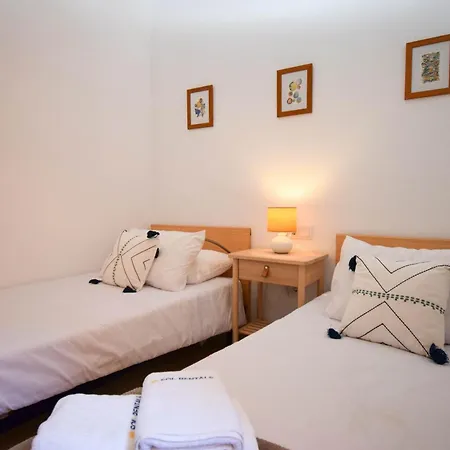 With Mountain Views Close To And Castle Apartment Fuengirola