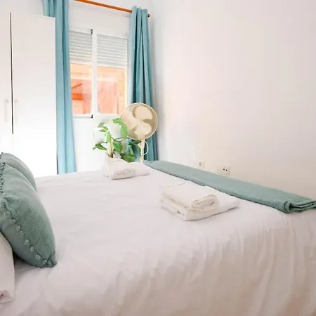 With Mountain Views Close To And Castle Apartment *