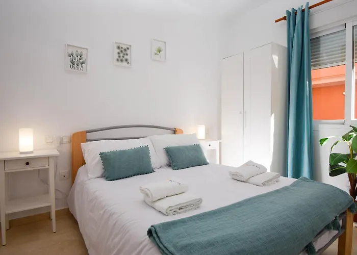 With Mountain Views Close To And Castle * Fuengirola