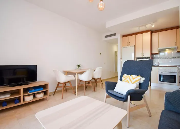 With Mountain Views Close To And Castle Apartment Fuengirola