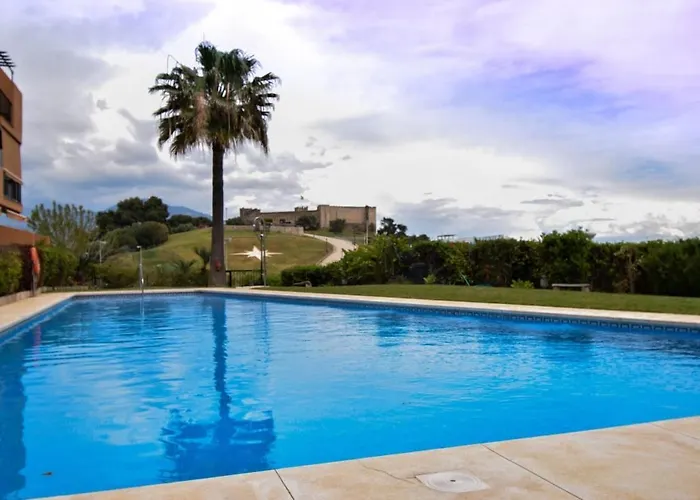 Apartment With Mountain Views Close To And Castle