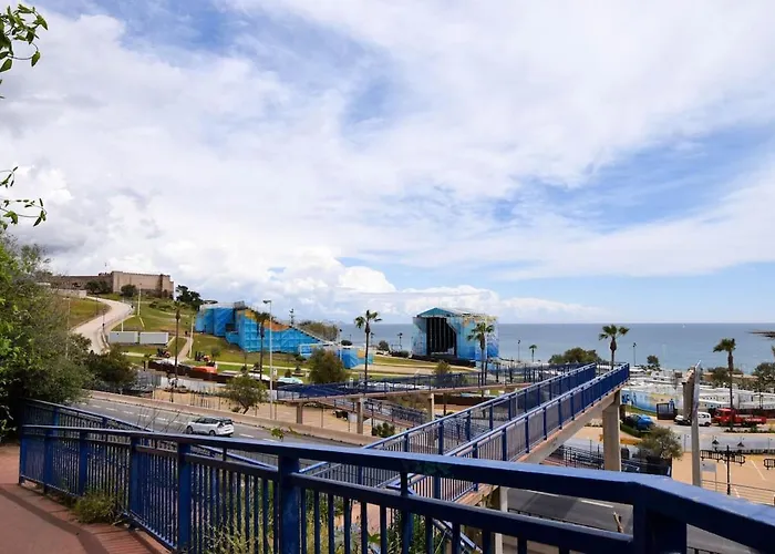 With Mountain Views Close To And Castle Fuengirola