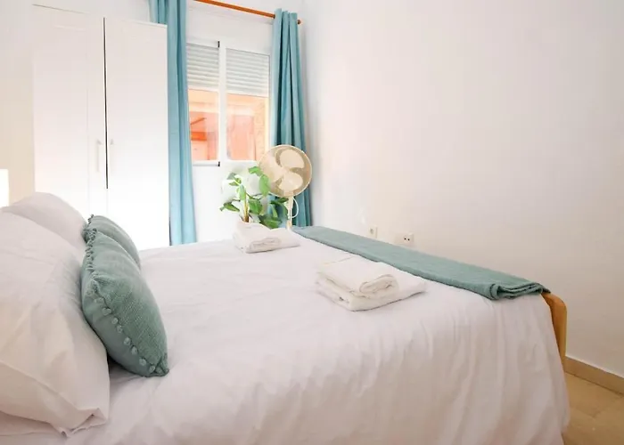 With Mountain Views Close To And Castle Apartment *